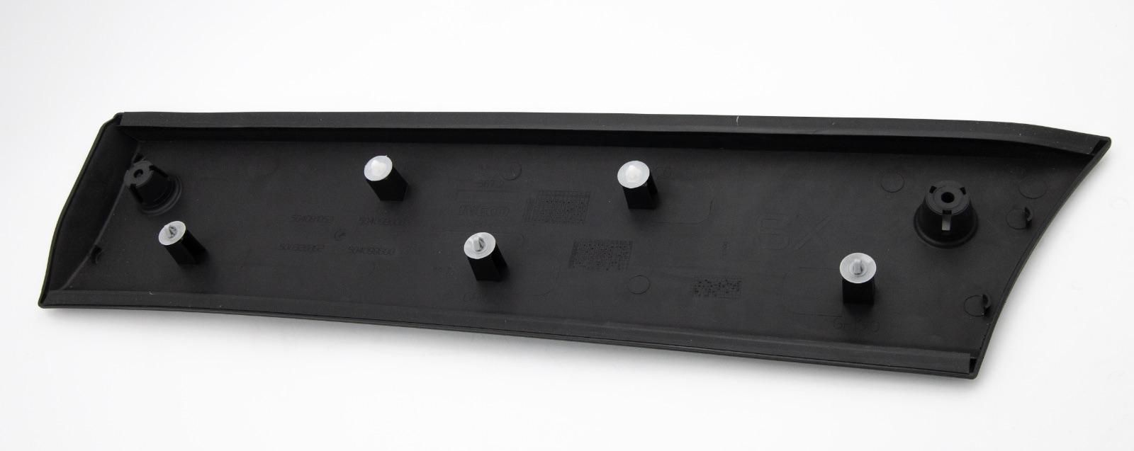 Original Iveco 504099606 Zierleiste vorne links Daily Pritsche 1999 - 2014
