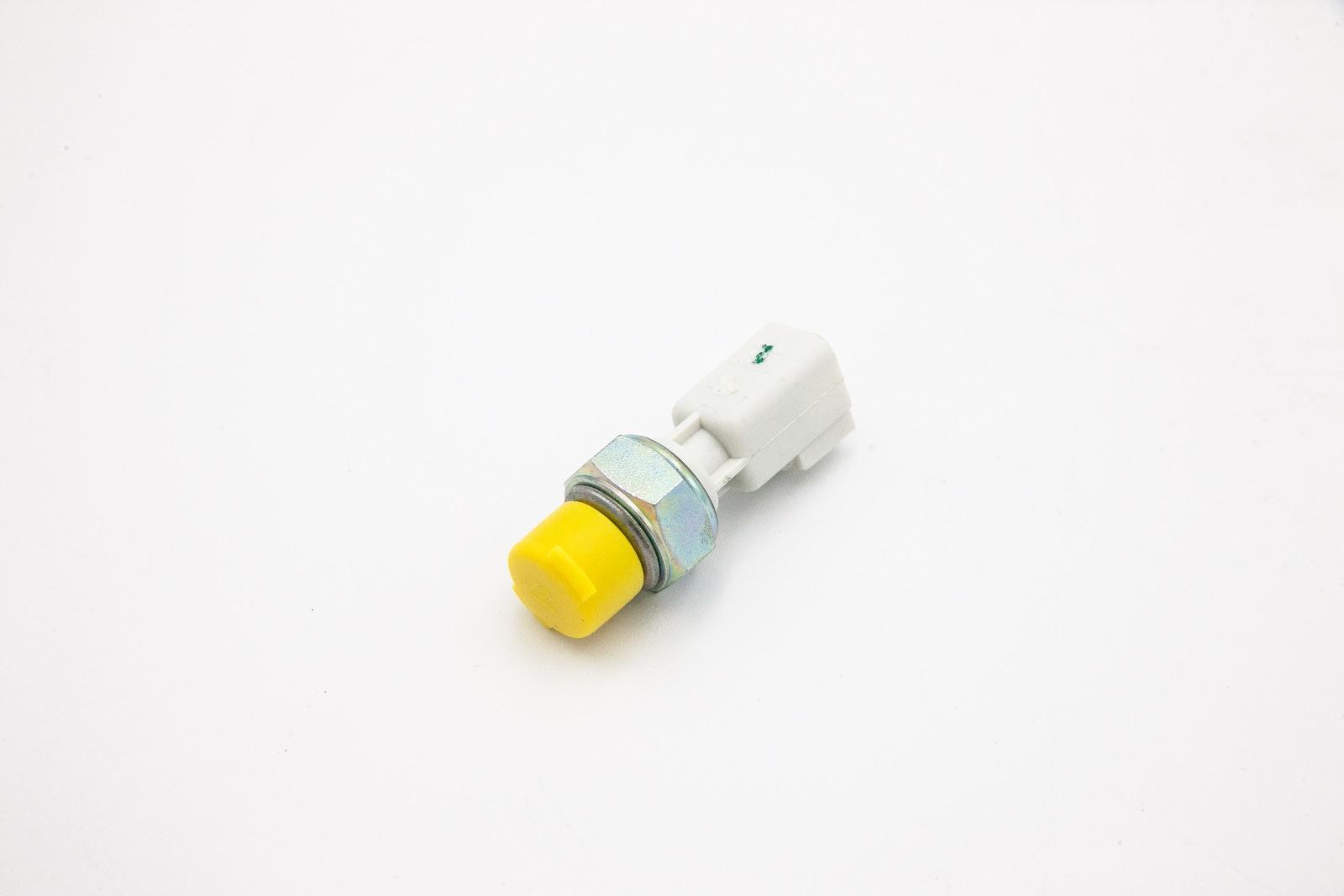 Original Iveco 5802123132 PRESSURE SWITCH Original Iveco 5802123132 PRESSURE SWITCH
