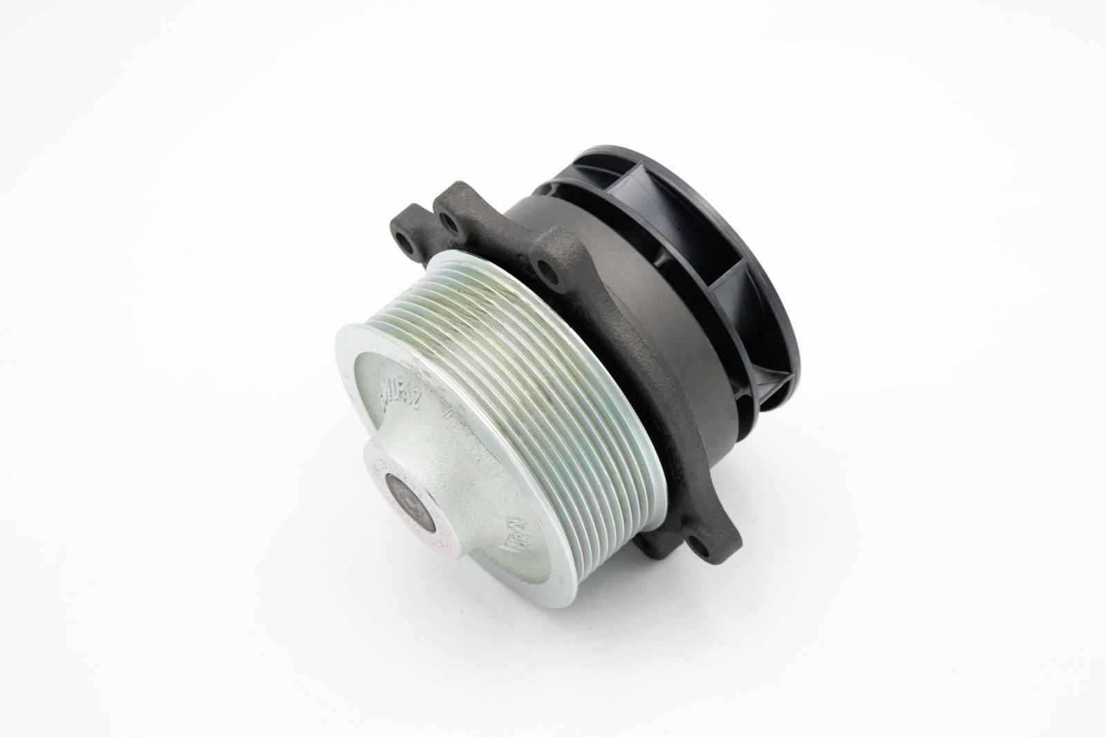 Original Iveco 5801931331 WATER PUMP