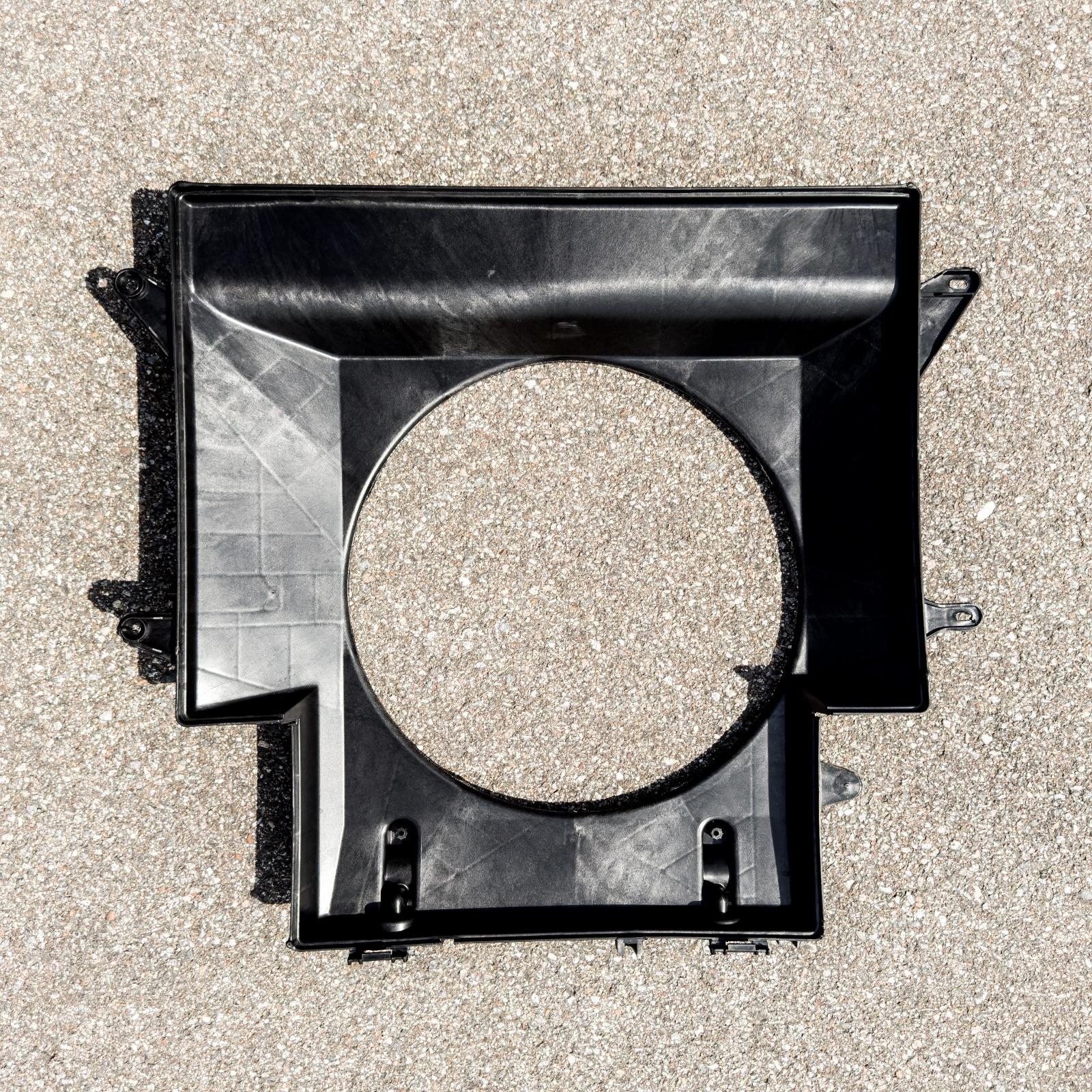 Original Iveco 504045486 Lüftergehäuse Daily 2.3, 2.8, Bj. 1998-2011