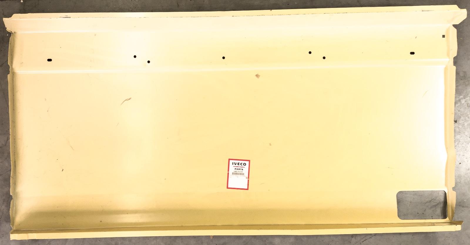 Original Iveco 500335724 Aussenverkleidung