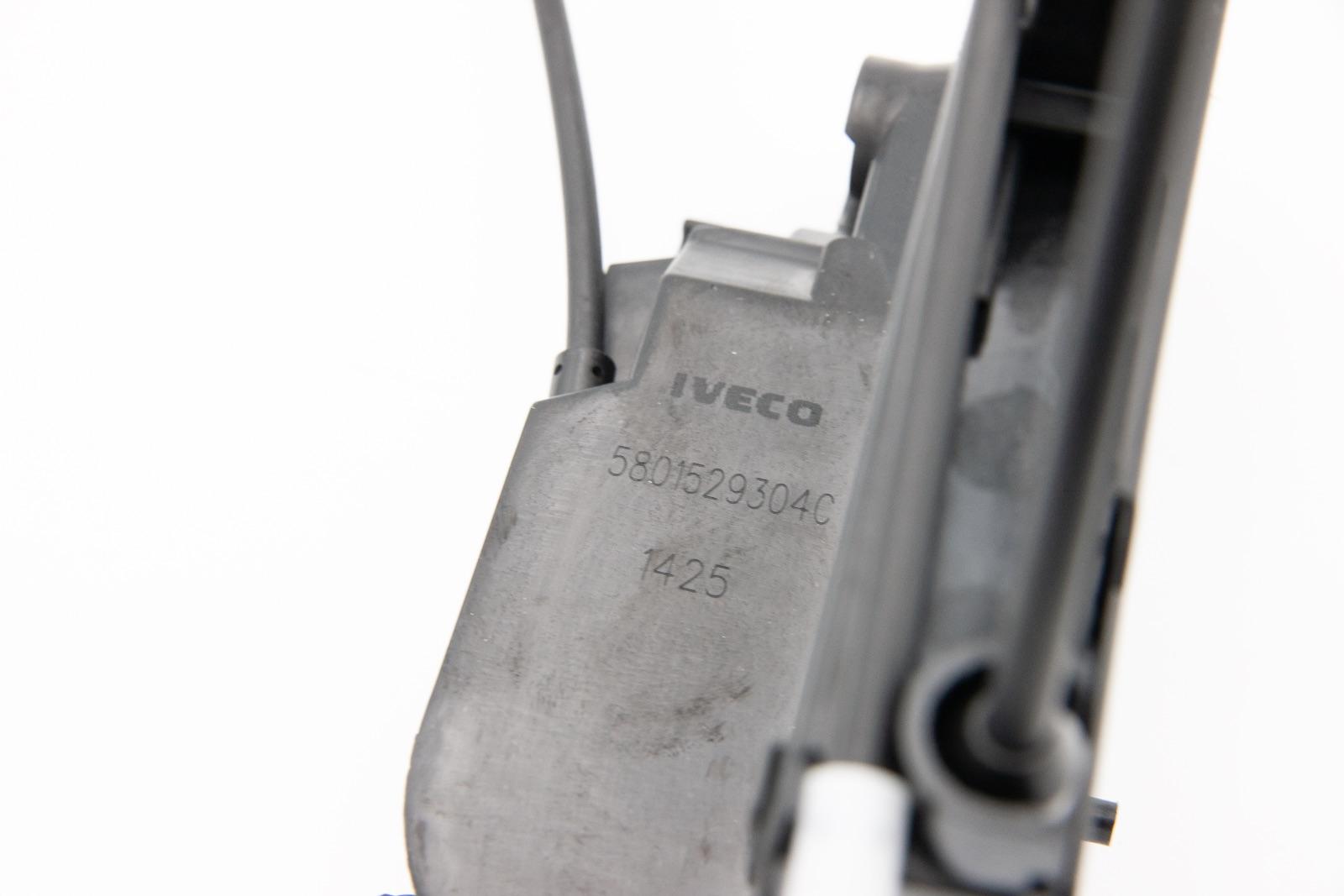 Original Iveco 5801529304 DOOR LOCK Original Iveco 5801529304 DOOR LOCK