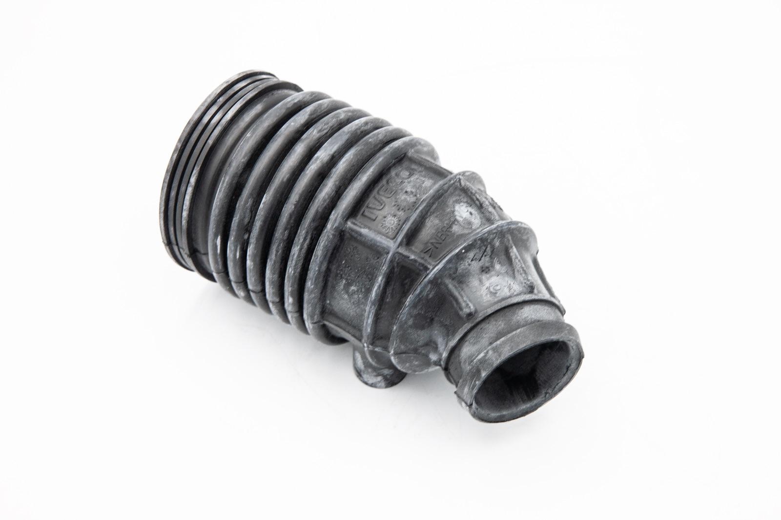 Original Iveco 500366843 Turbinenluftrohrschlauch Daily 2.8