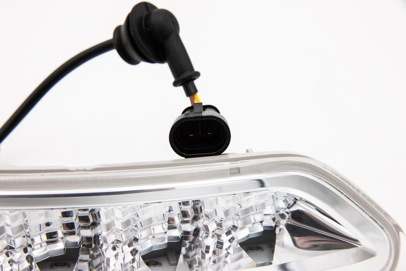 Original Iveco 5802814428 Positionsleuchte Sonnenblende rechts Stralis, HI-WAY Original Iveco 5802814428 Positionsleuchte Sonnenblende rechts Stralis, HI-WAY