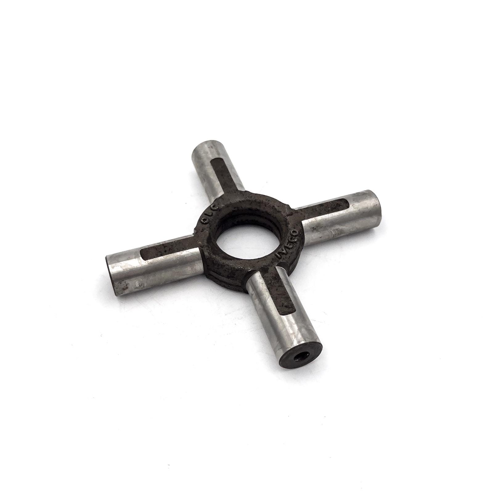 Original Iveco 7172766 Kreuz-Ausgleichkreuz