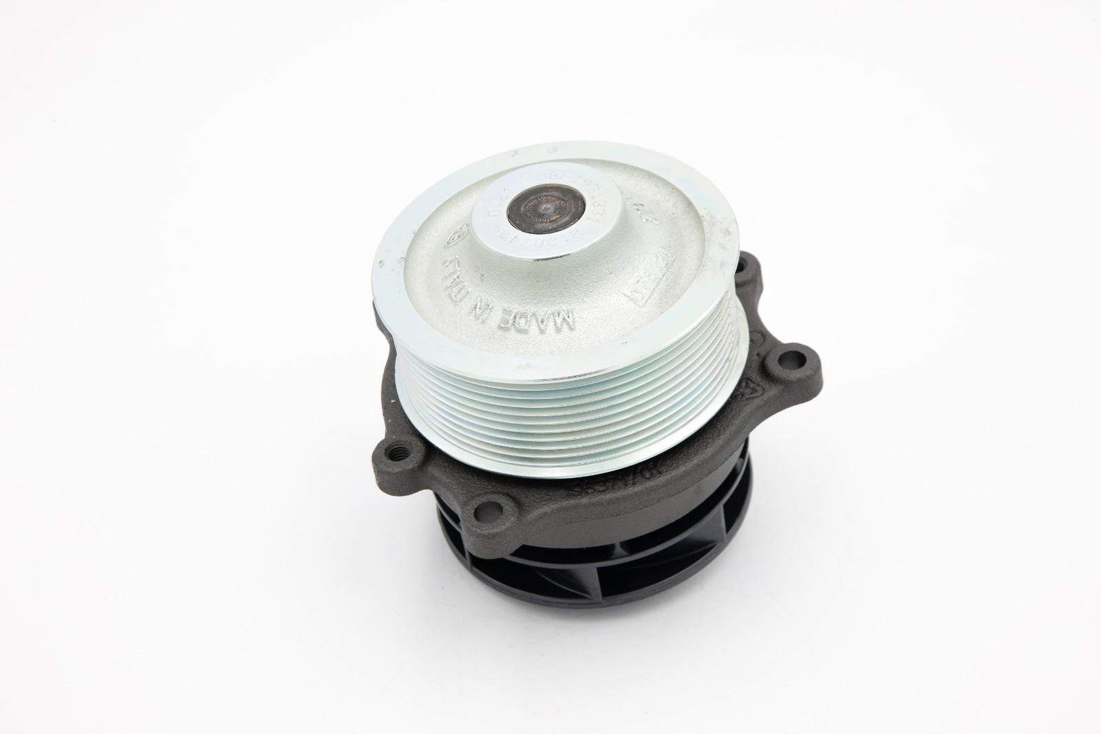 Original Iveco 5801931331 WATER PUMP Original Iveco 5801931331 WATER PUMP