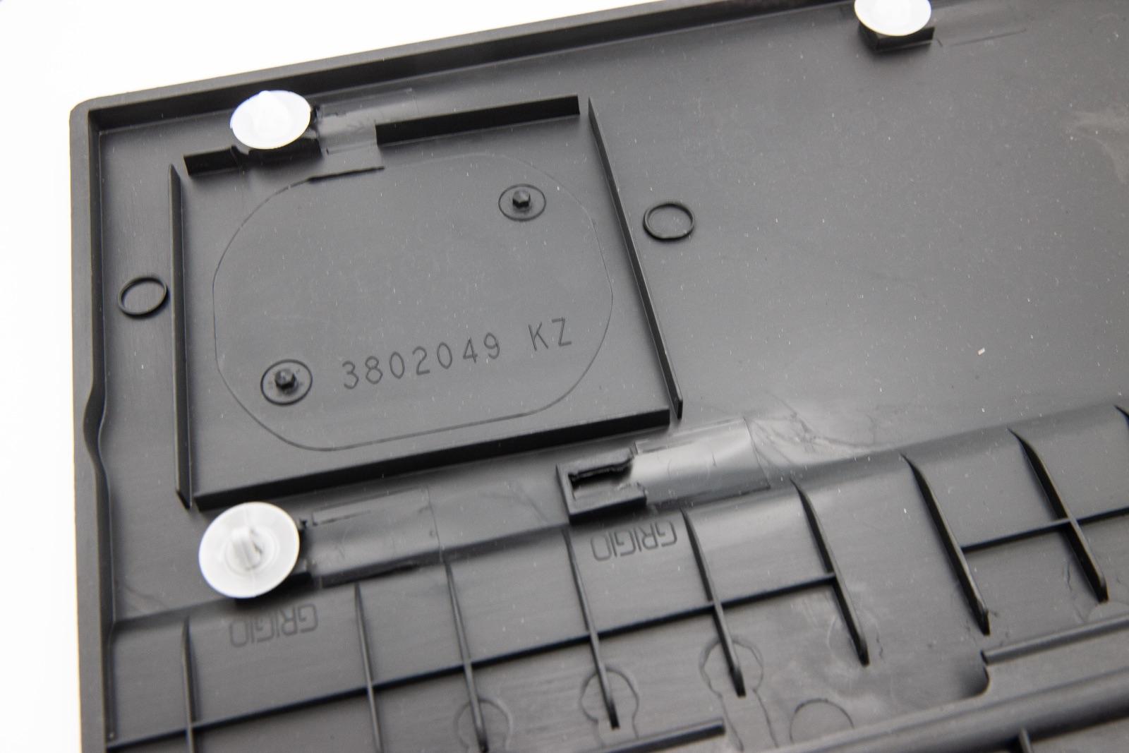 Original Iveco 3802049 Türverkleidung Hinten Links Daily Bj. 2006-2013 Original Iveco 3802049 Türverkleidung Hinten Links Daily Bj. 2006-2013