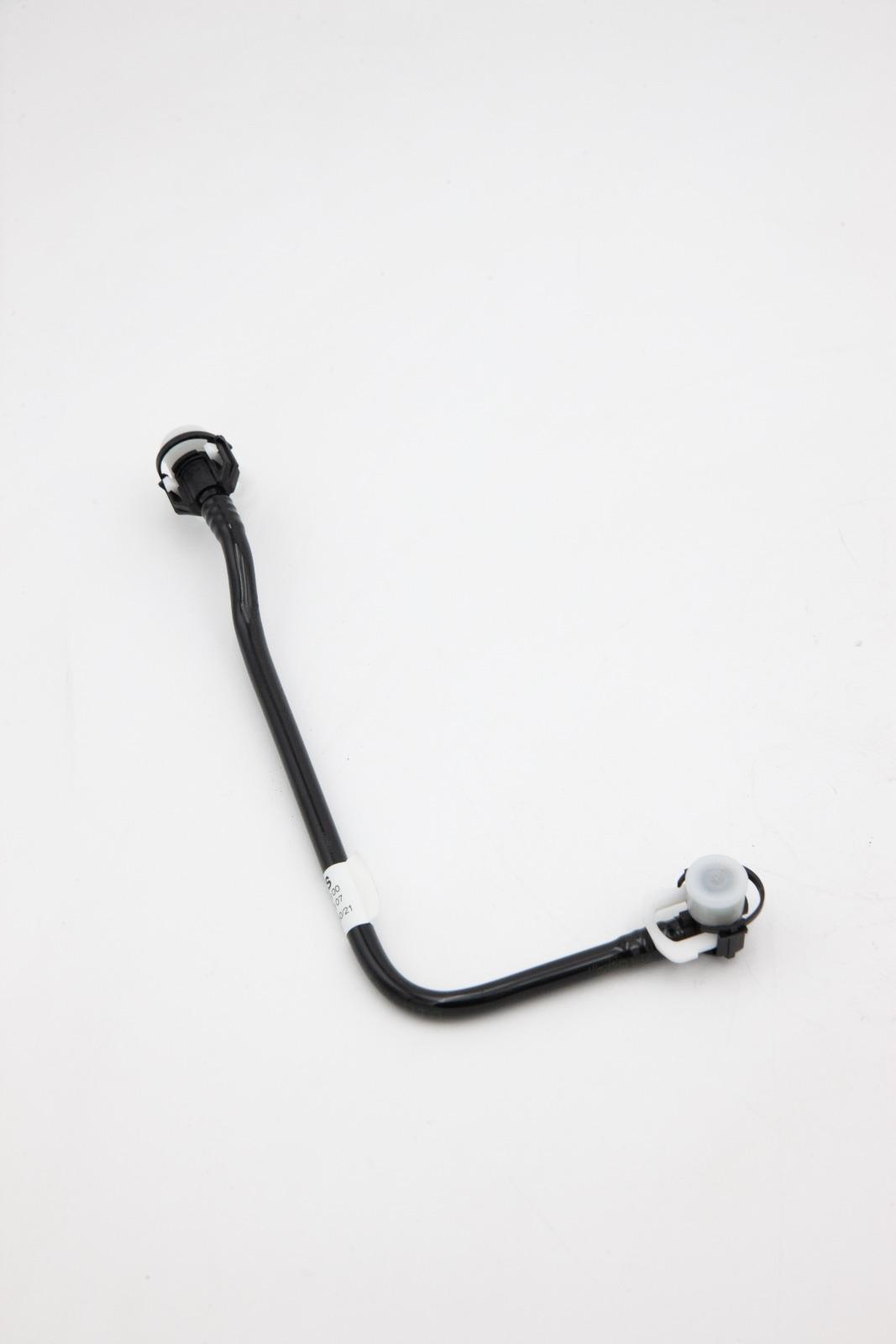 Original Iveco 4897807 LEITUNG-KRAFTSTOFFLEITUNG (STAHL UND KUNSTOFF) Original Iveco 4897807 LEITUNG-KRAFTSTOFFLEITUNG (STAHL UND KUNSTOFF)