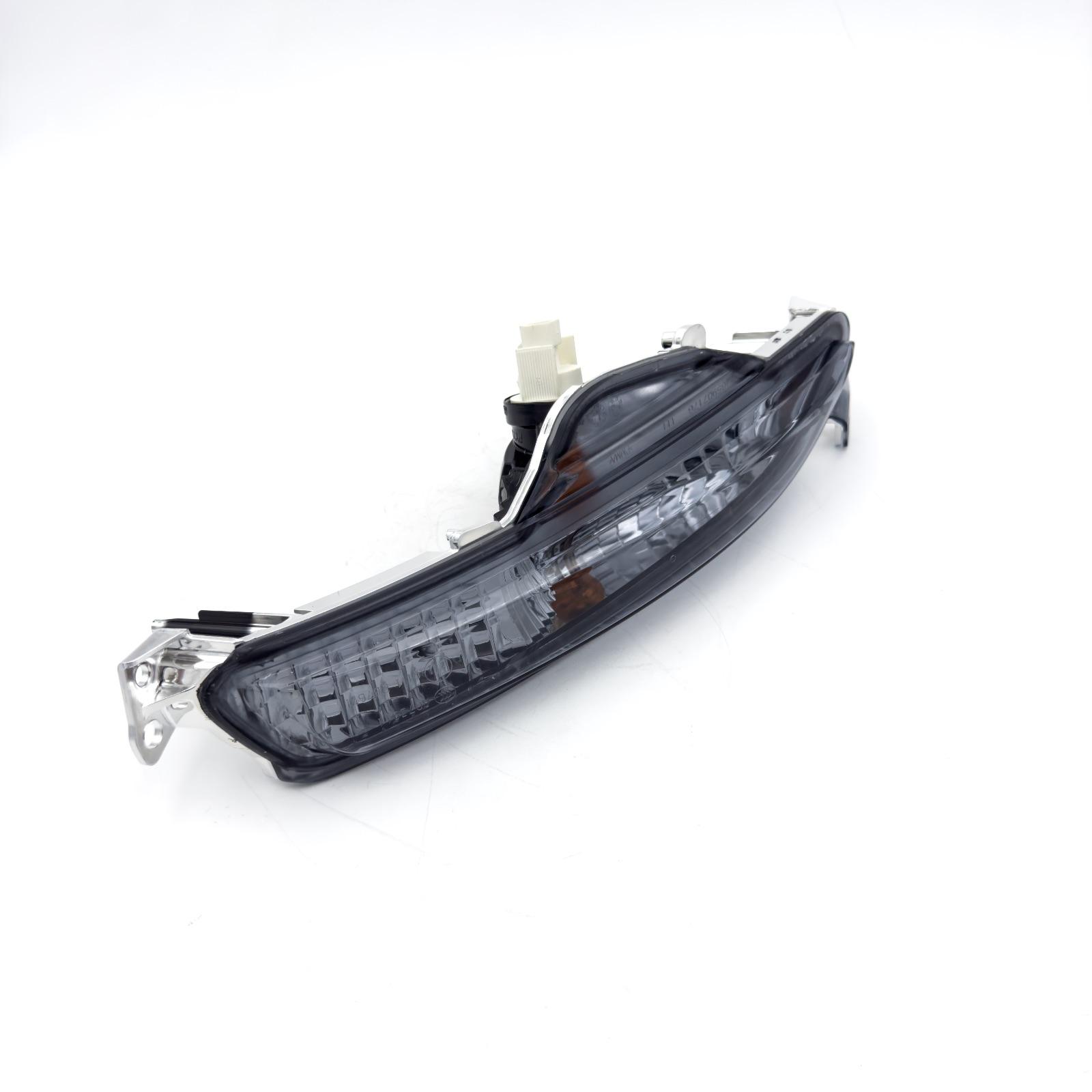 Original Iveco 5802312355 DIRECTION LAMP Original Iveco 5802312355 DIRECTION LAMP