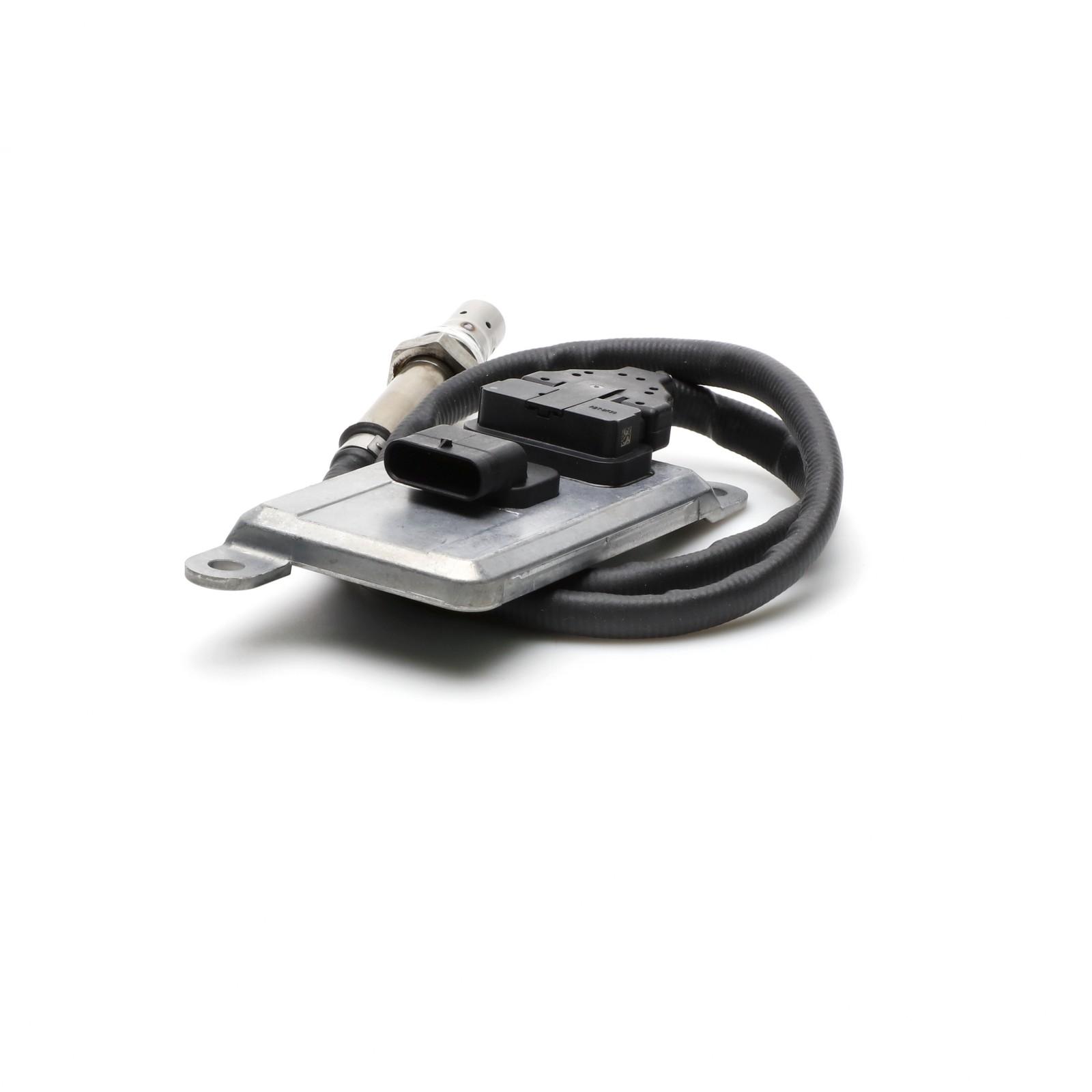 Original Iveco 5801754015 NOx Sensor 680 mm EuroCargo Tector, Trakker, Stralis Original Iveco 5801754015 NOx Sensor 680 mm EuroCargo Tector, Trakker, Stralis