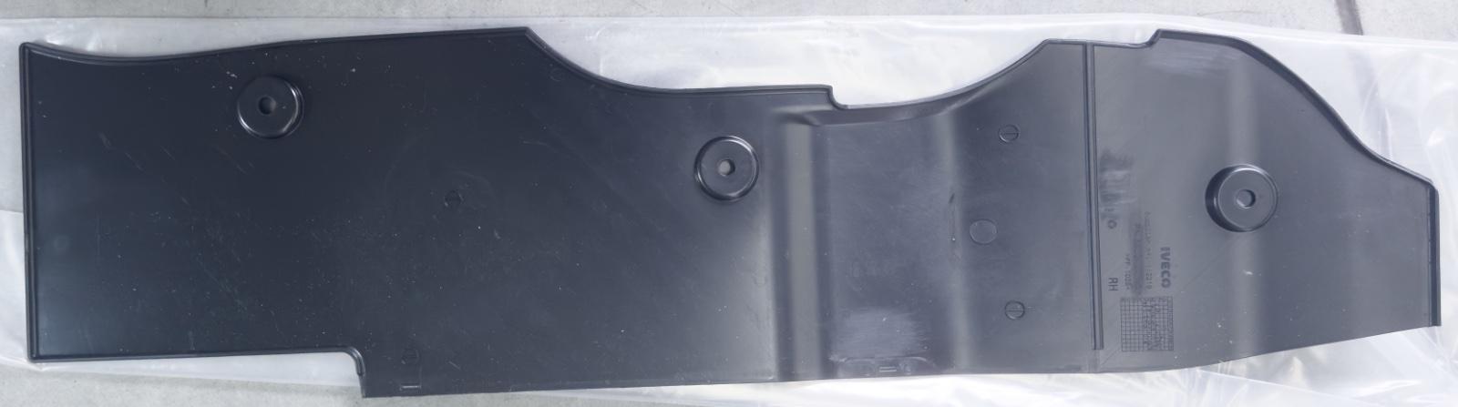 Original Iveco 5802422743 FACING