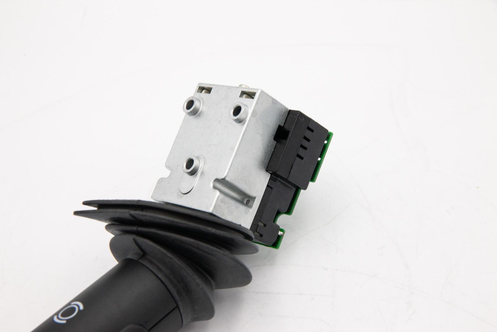 Original Iveco 5801781360 COMBI SWITCH Original Iveco 5801781360 COMBI SWITCH