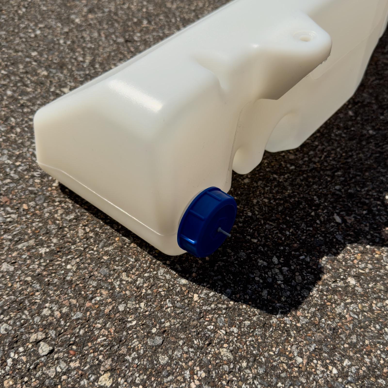 Original Iveco 504054336 Waschwasserbehälter, Scheibenreinigung Eurocargo IV